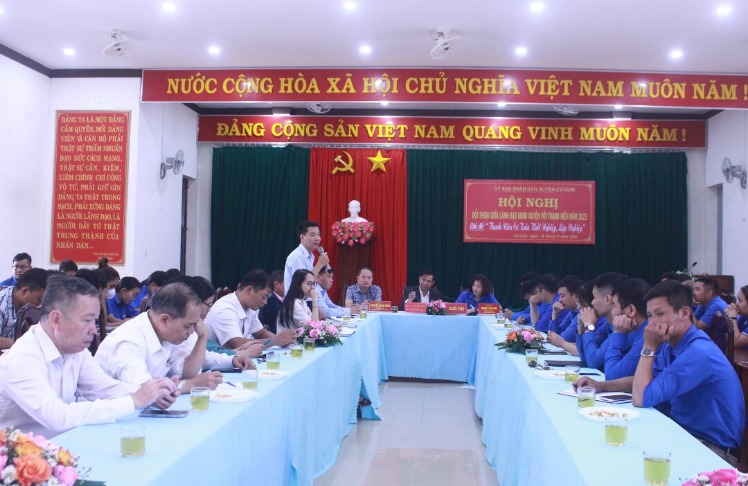 Quang cảnh hội nghị đối thoại.