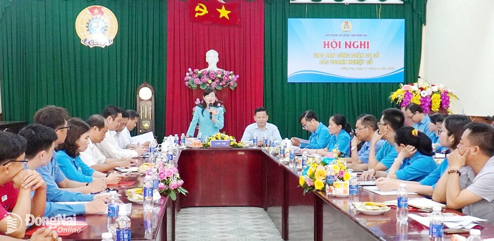 Quang cảnh giao ban Công đoàn cơ sở Ngành gỗ trên địa bàn tỉnh