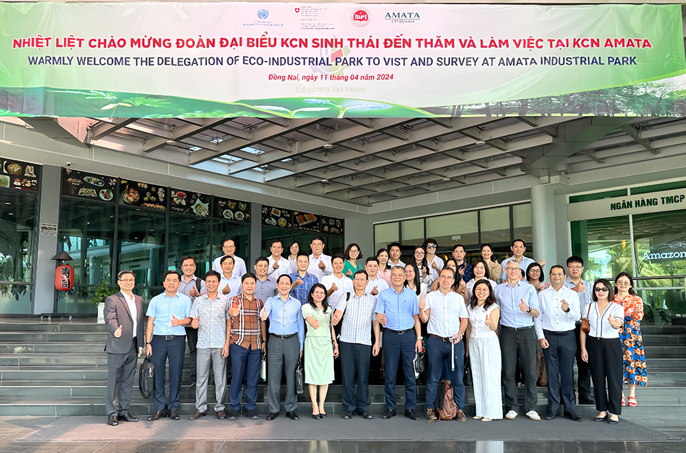 Ảnh: Đoàn đại biểu KCN sinh thái đến thăm và làm việc tại Amata City Biên Hòa - KCN Amata Biên Hòa, tỉnh Đồng Nai
