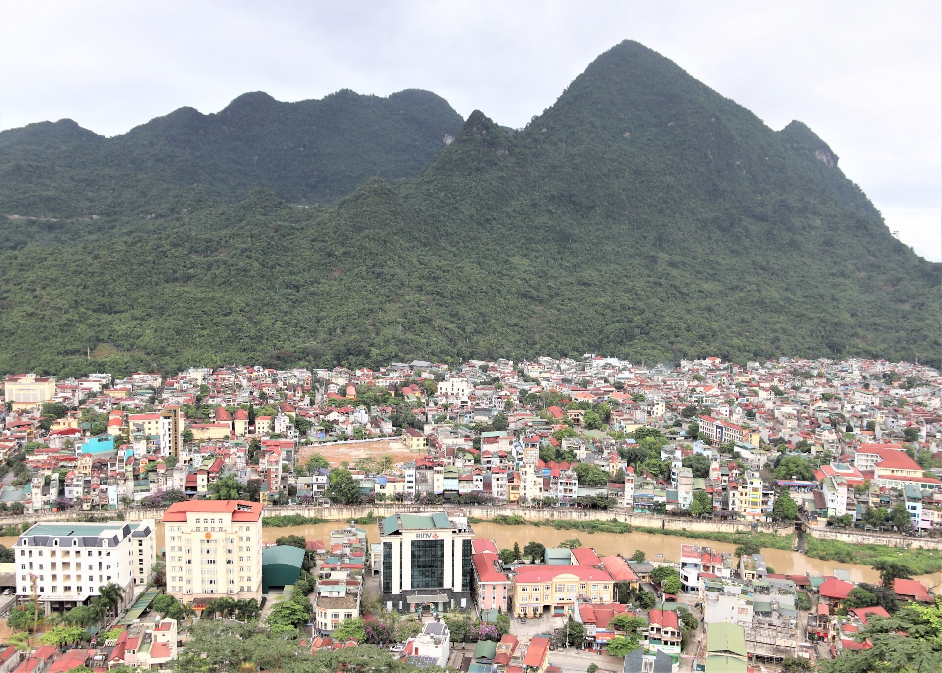 Diện mạo thành phố Hà Giang ngày càng khang trang, hiện đại.