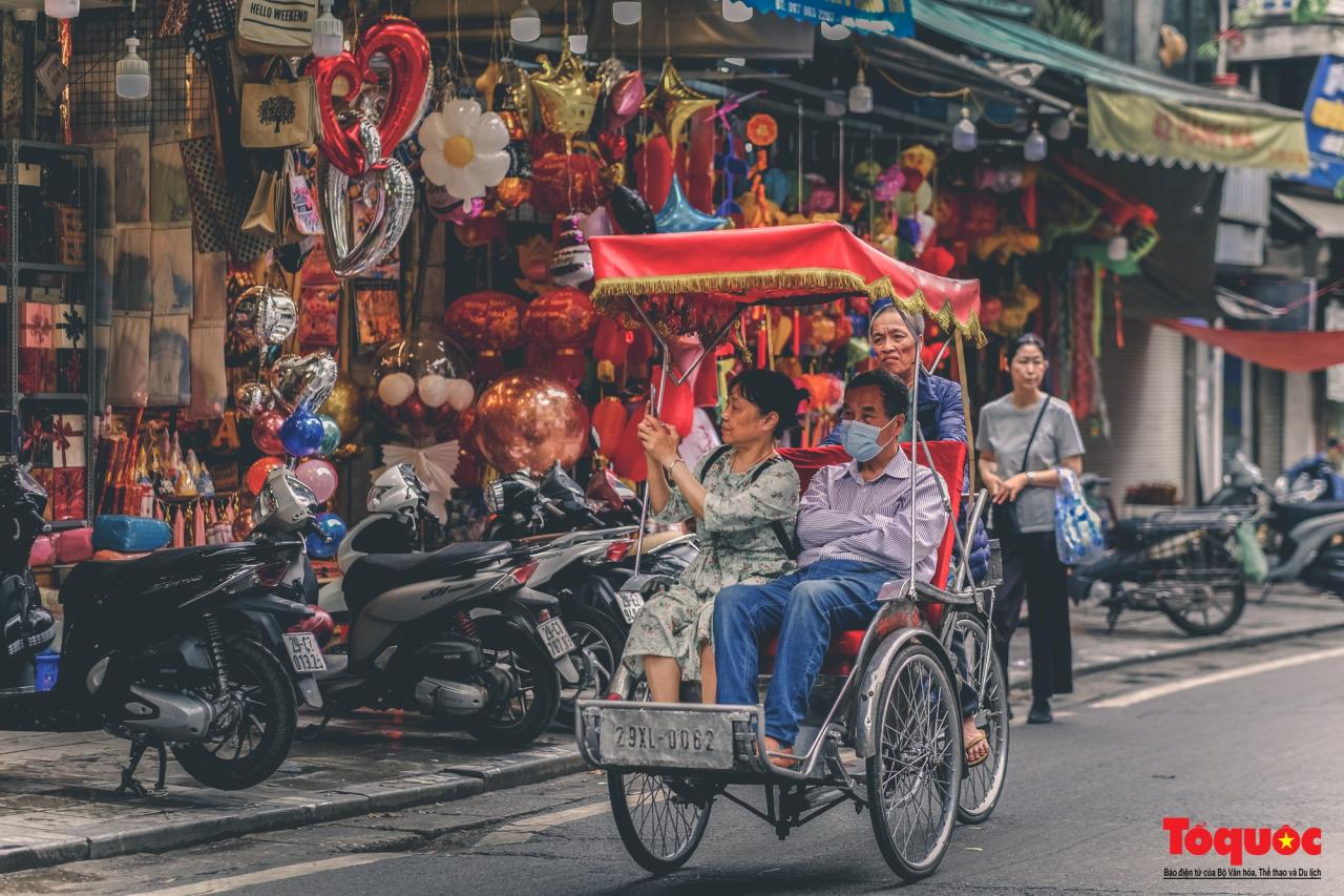 Xích lô - nét đẹp trong văn hóa du lịch Hà Nội - Ảnh 2.