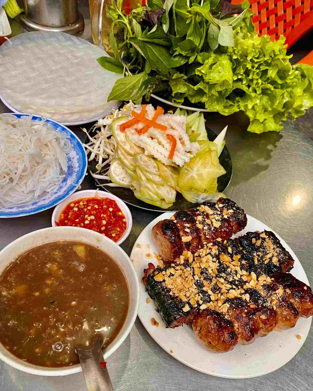 Món bò nướng mỡ chài