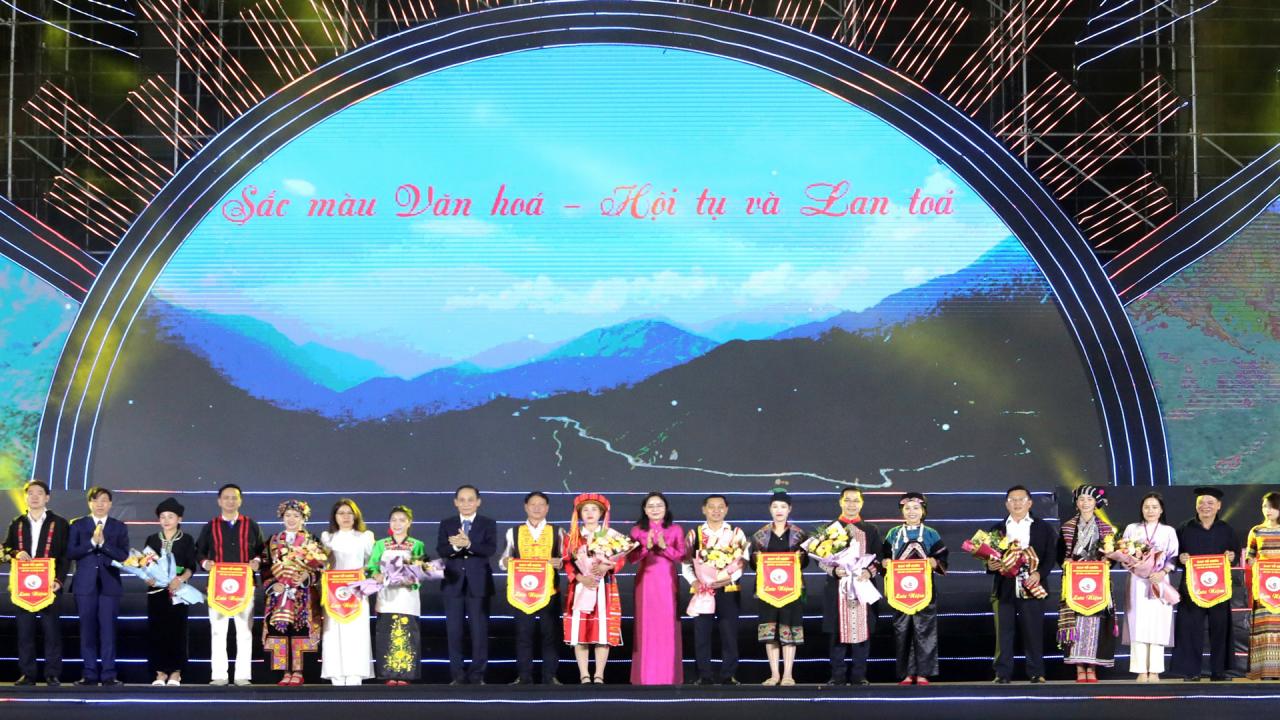 Khai mạc Ngày hội văn hóa các dân tộc dưới 10 nghìn người tại Lai Châu ảnh 6