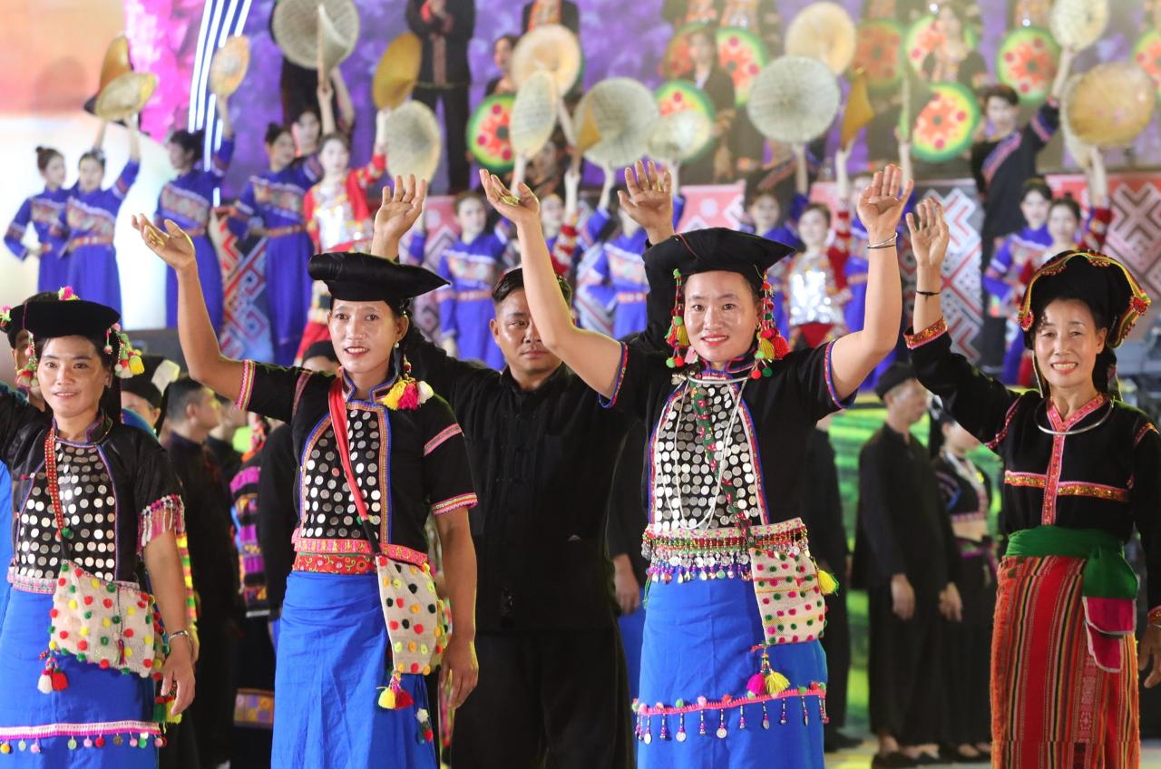 Khai mạc Ngày hội văn hóa các dân tộc dưới 10 nghìn người tại Lai Châu ảnh 2