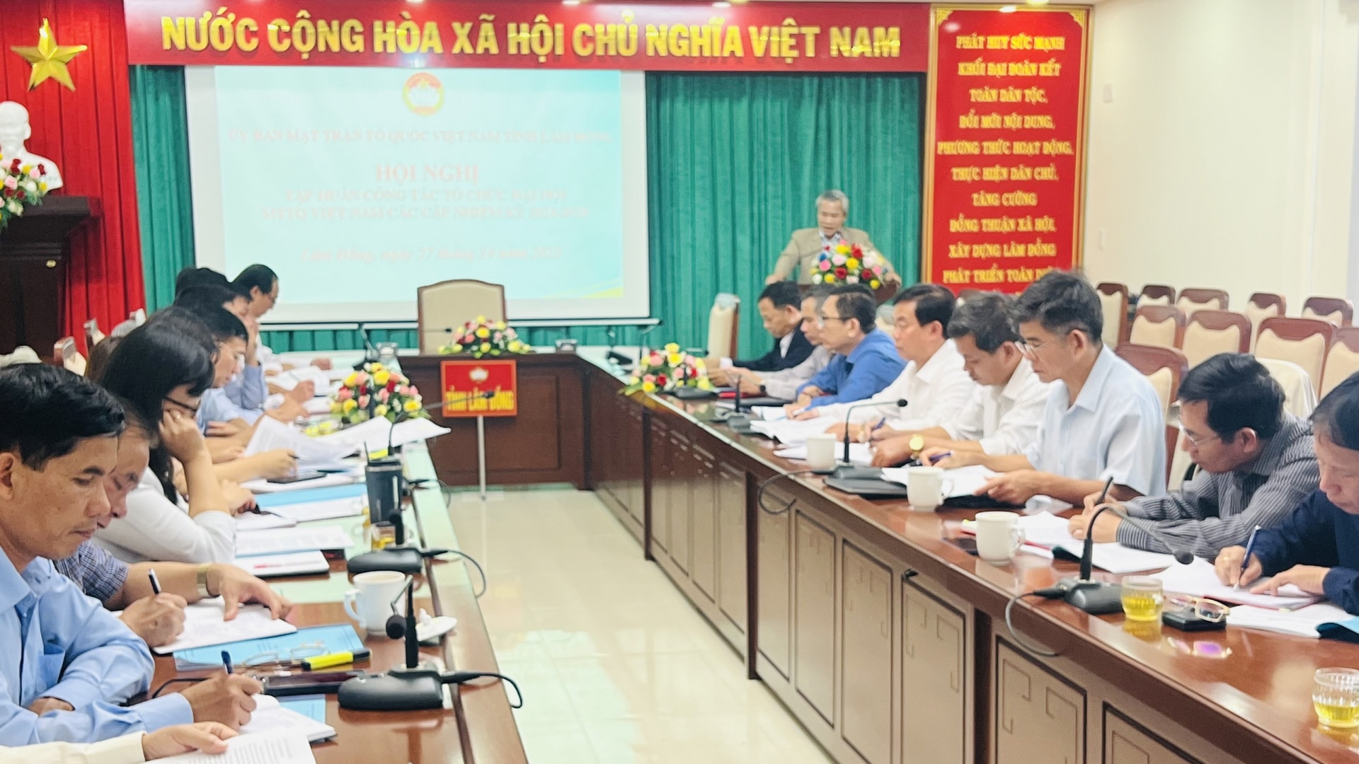 Quang cảnh hội nghị tập huấn