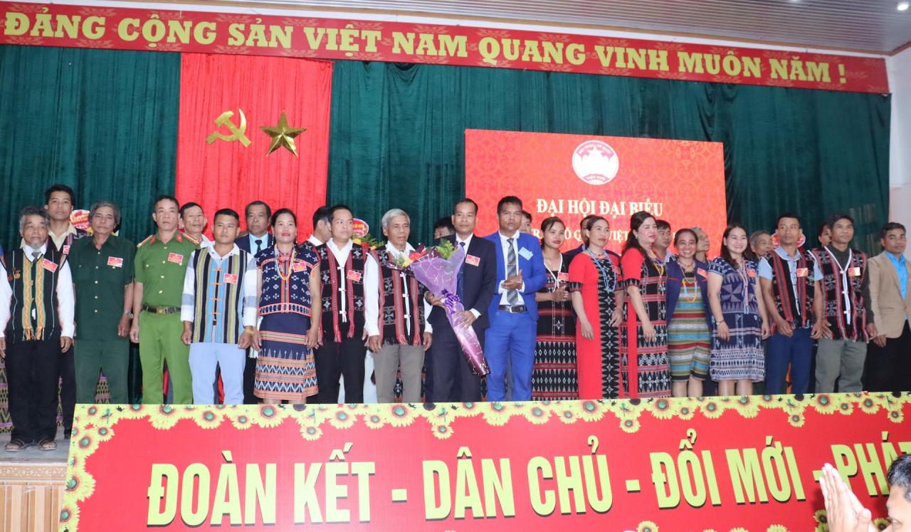 dai-hoi-ra-mat-uy-vien-uy-ban-mttq-viet-nam-khoa-xiii-nhiem-ky-2024-2029.jpg