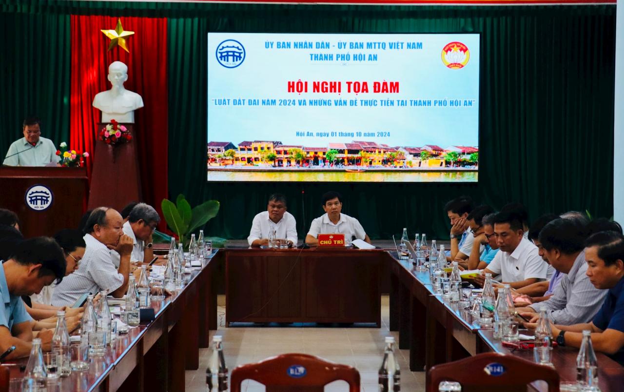 Quang cảnh tọa đàm. Ảnh: Q.T