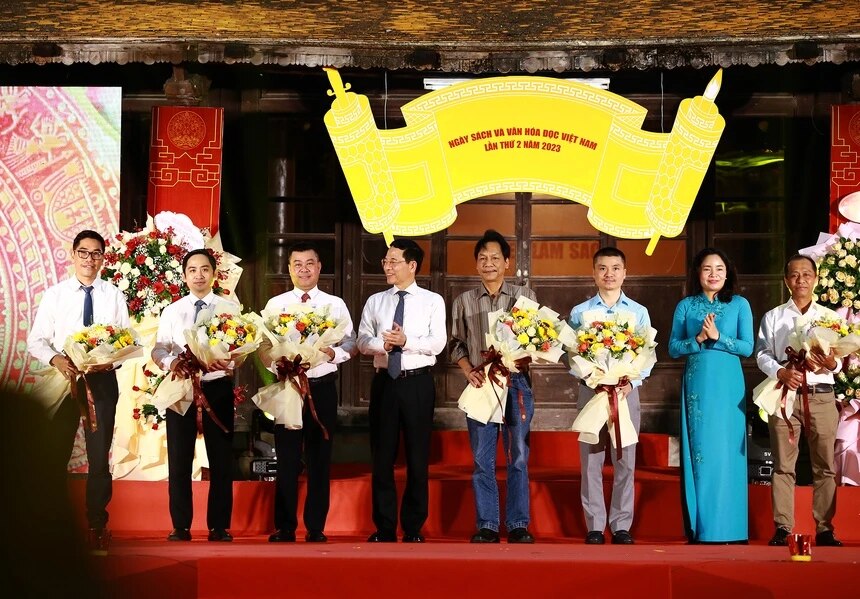 Phó thủ tướng dự khai mạc Ngày Sách và Văn hóa đọc Việt Nam