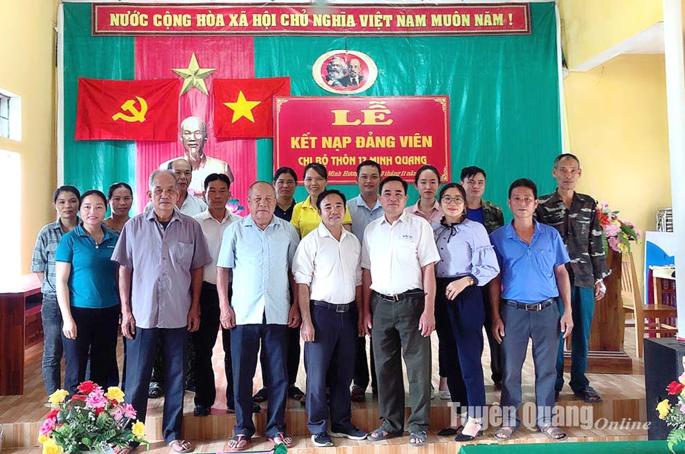 Tạo nguồn phát triển Đảng - Tuyên Quang