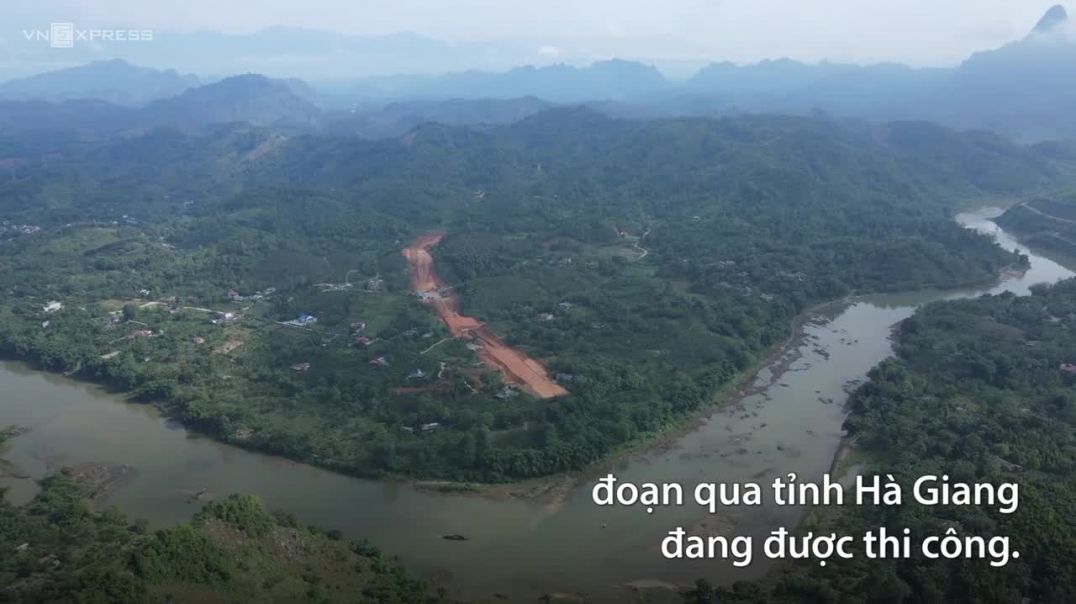 Xẻ đồi núi làm cao tốc Tuyên Quang - Hà Giang