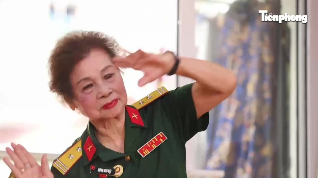 Cô văn công ở chiến dịch Điện Biên Phủ: 'Tôi chứng kiến xe chở tướng Đờ Cát phút bại trận'