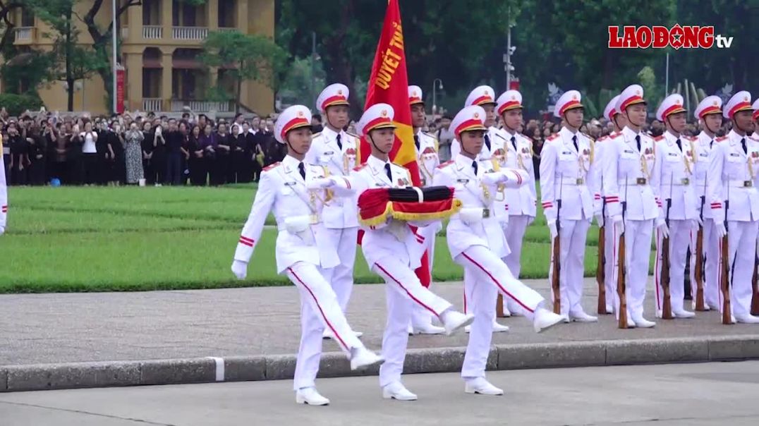 ⁣Cận cảnh lễ thượng cờ rủ Quốc tang Tổng Bí thư Nguyễn Phú Trọng