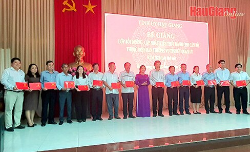 99 students were granted certificates of training and updating of ...