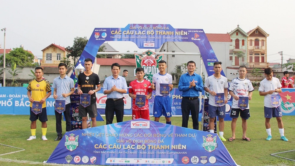 Opening the Football Championship of Youth Clubs of Bac Giang Province ...