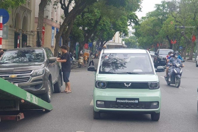 Ô tô rẻ nhất Việt Nam xuất hiện trên phố, đi được 120-170km một lần sạc - 3