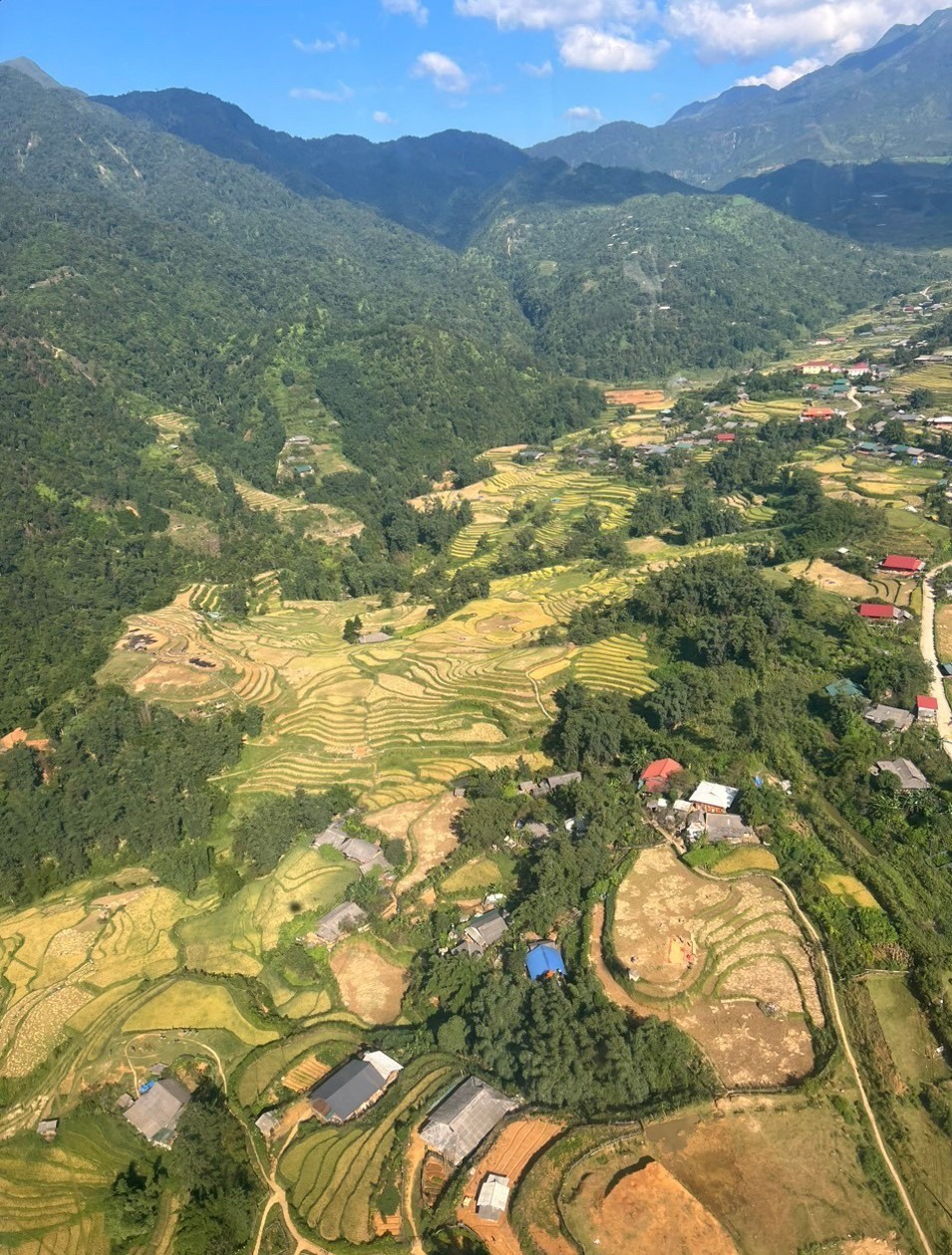 Полюбуйтесь романтическим Сапа посреди осени - Vietnam.vn