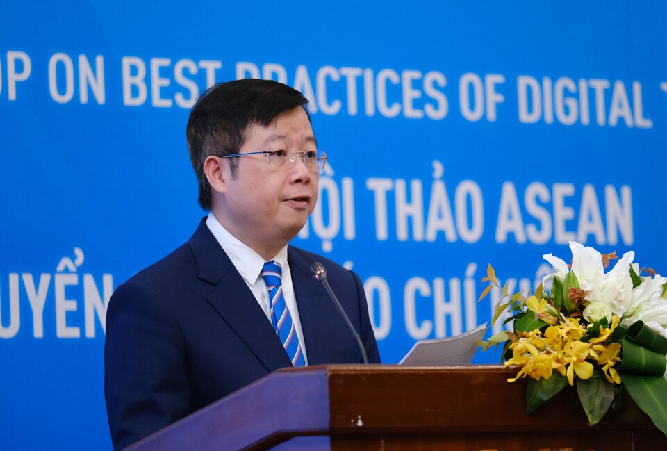 Thứ trưởng Bộ Thông tin và Truyền thông Nguyễn Thanh Lâm khẳng định, chuyển đổi số quyết định tính sống còn của ngành truyền thông hiện đại. 