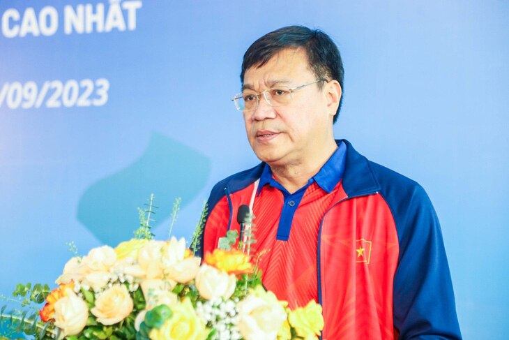 Trưởng đoàn thể thao Việt Nam tại Asiad 19 Đặng Hà Việt phát biểu trong lễ tiễn đoàn sáng 20-9 - Ảnh: QUÝ LƯỢNG