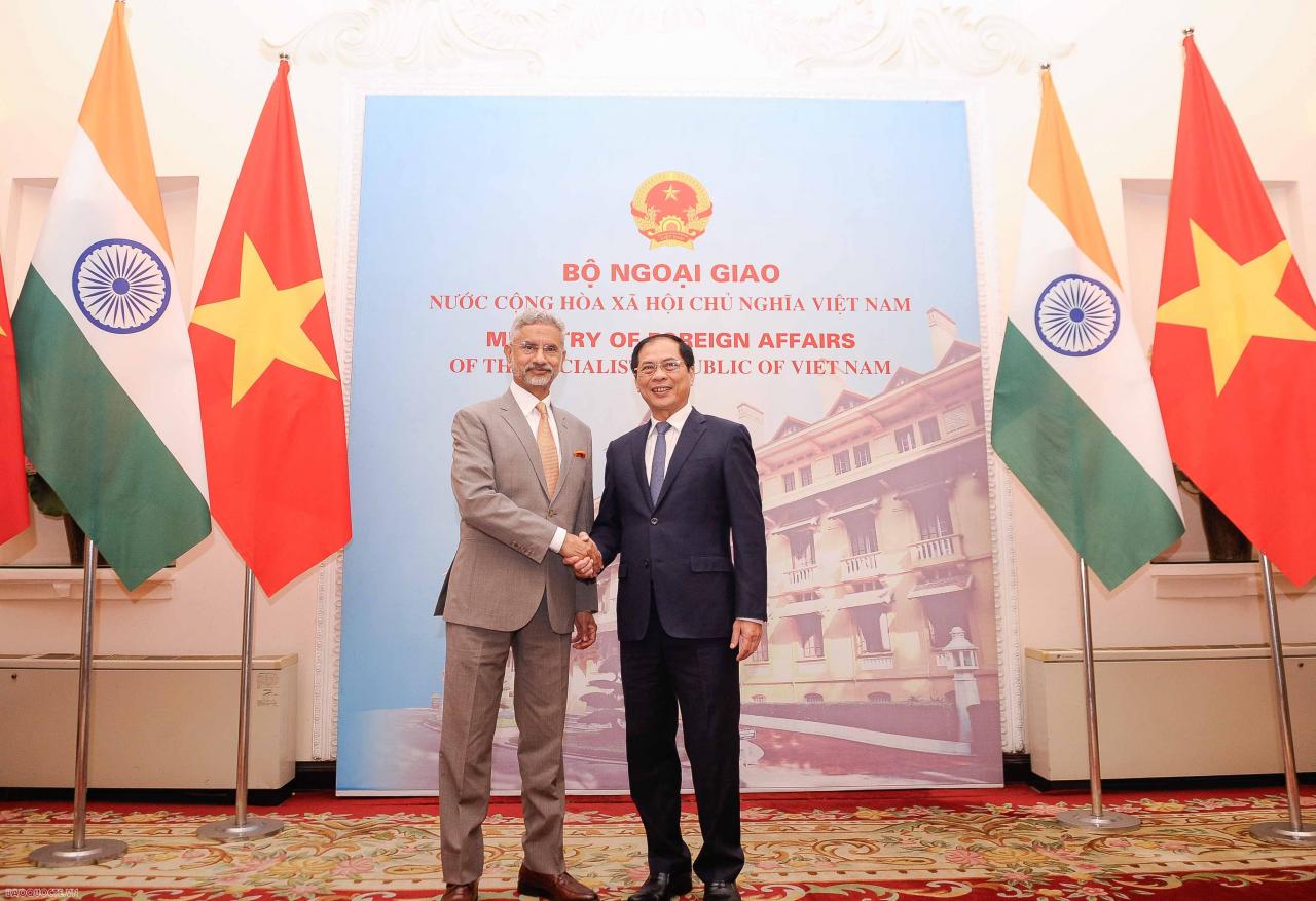 Bộ trưởng Ngoại giao Bùi Thanh Sơn và Bộ trưởng Ngoại giao S. Jaishankar đồng chủ trì kỳ họp Ủy ban hỗn hợp Việt Nam-Ấn Độ