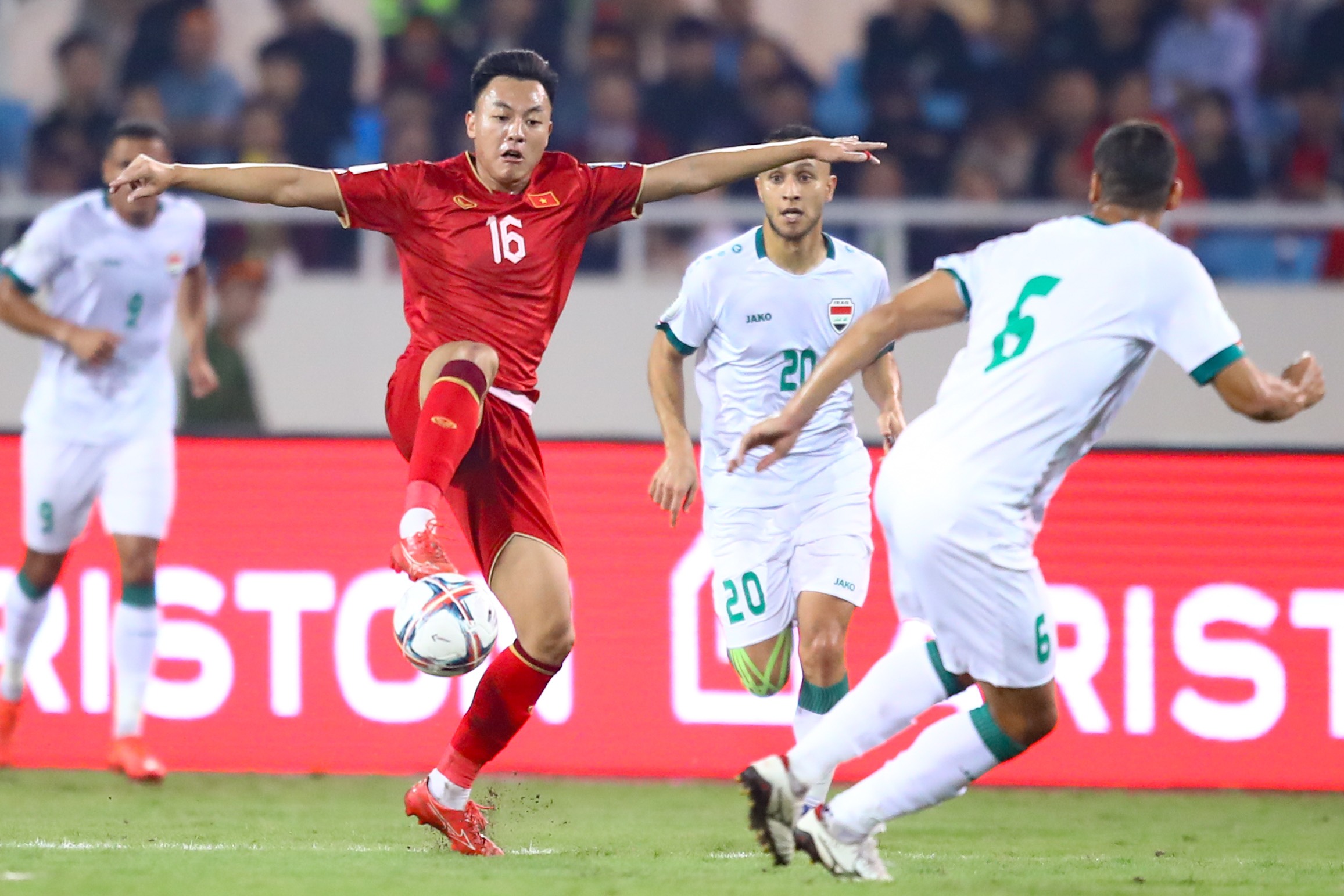 Das vietnamesische Team hat leider gegen den Irak verloren - Vietnam.vn