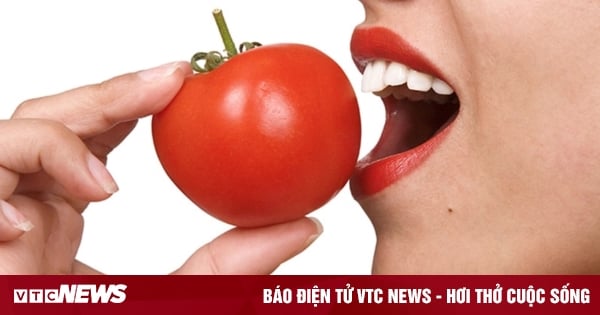 Как отбелить зубы помидорами - Vietnam.vn