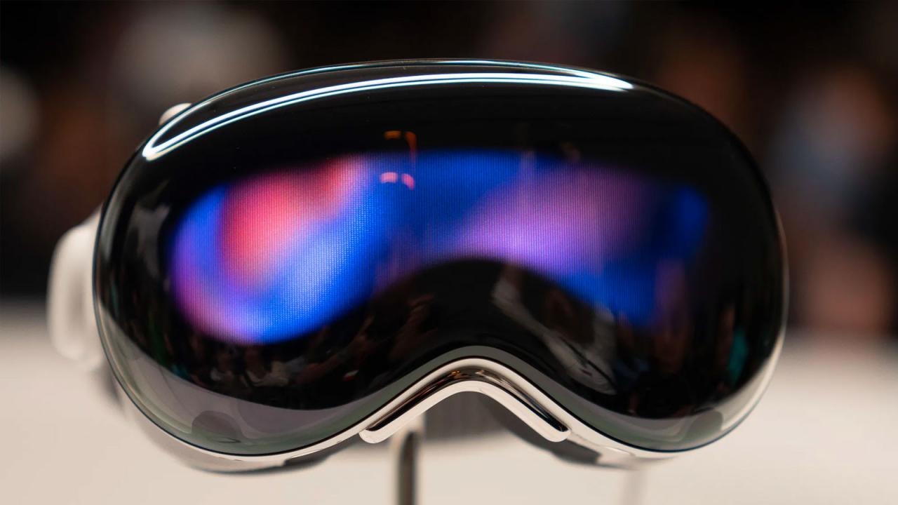 Le casque Vision Pro d'Apple sera lancé le 2 février aux Etats-Unis à 3.499  dollars