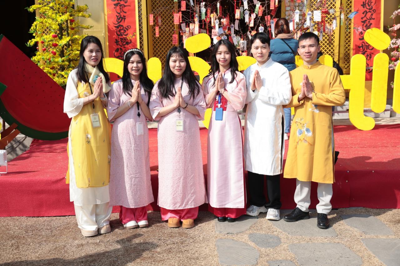 Đầu năm tới ngôi chùa thuần Việt trên đất Hàn Quốc cầu an - 12